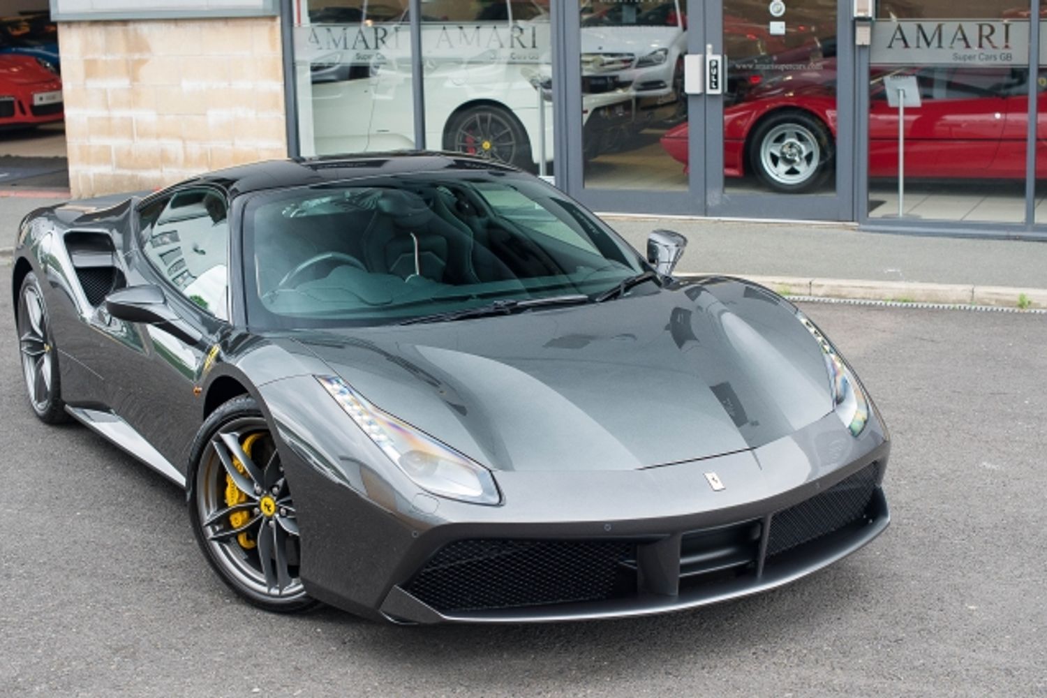 FERRARI 488 3.9 Litre Twin Turbo V8