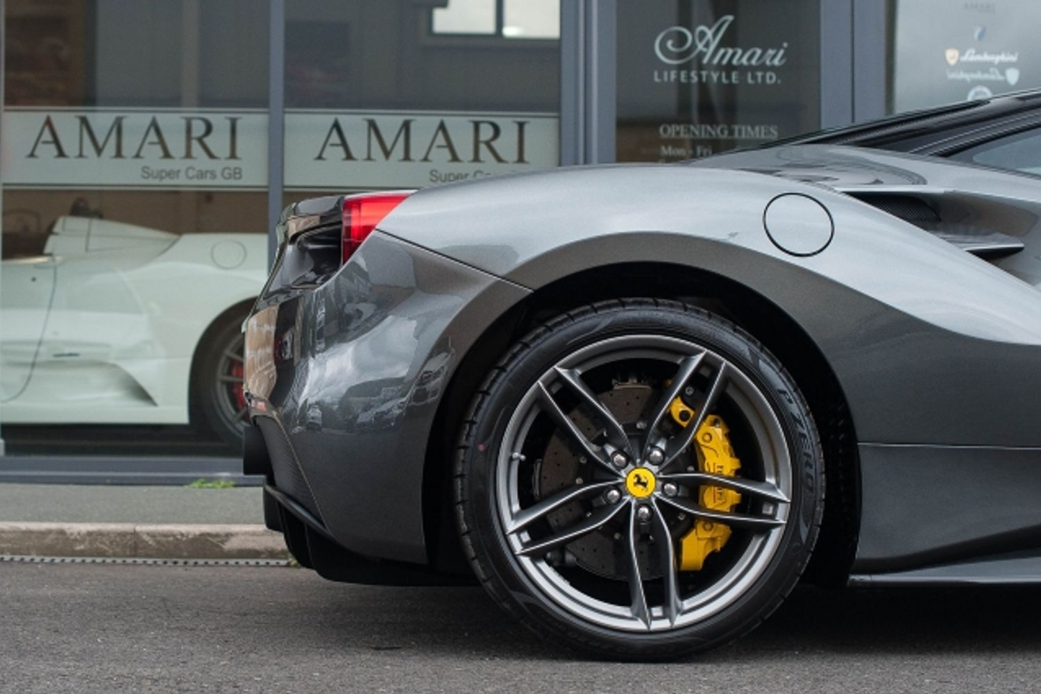 FERRARI 488 3.9 Litre Twin Turbo V8