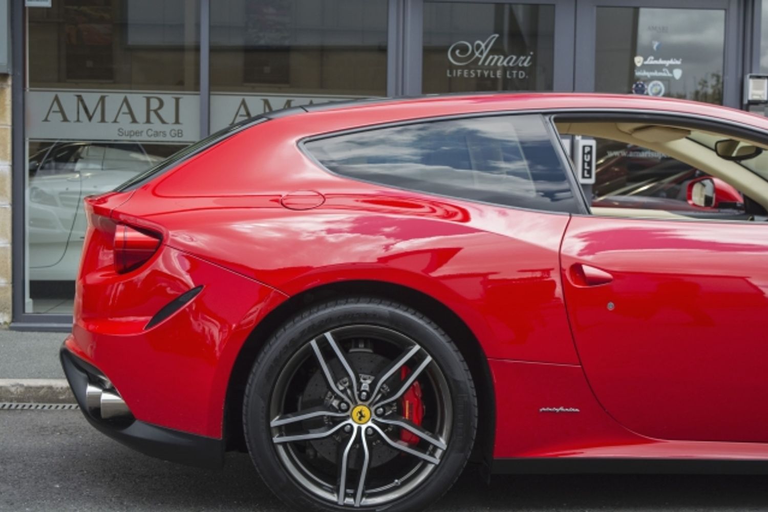 FERRARI FF COUPE 2dr Auto [HELE]
