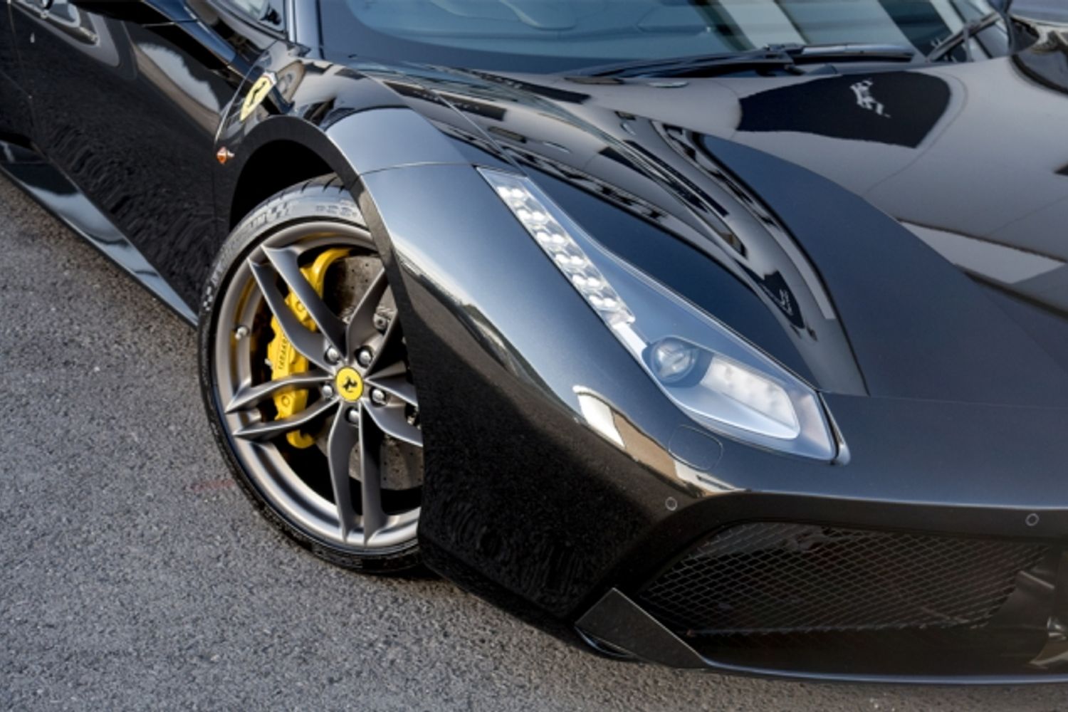 FERRARI 488 GTB 3.9  Litre Twin Turbo V8
