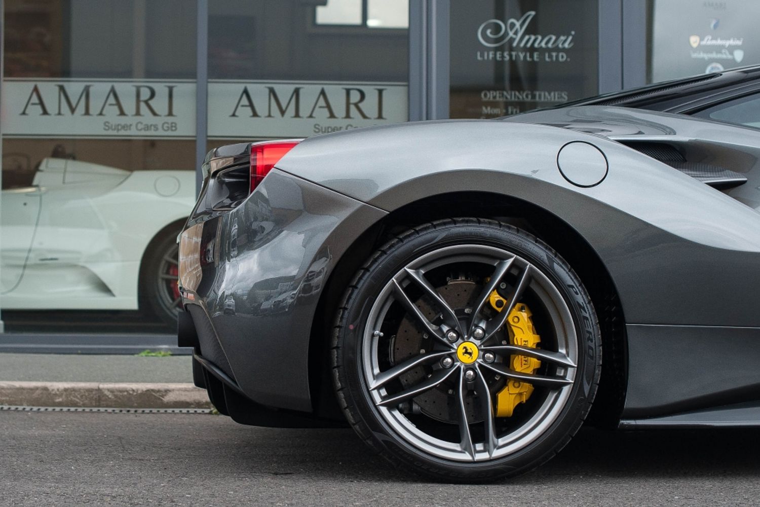FERRARI 488 3.9 Litre Twin Turbo V8
