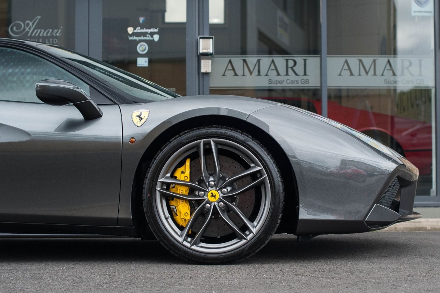 FERRARI 488 3.9 Litre Twin Turbo V8