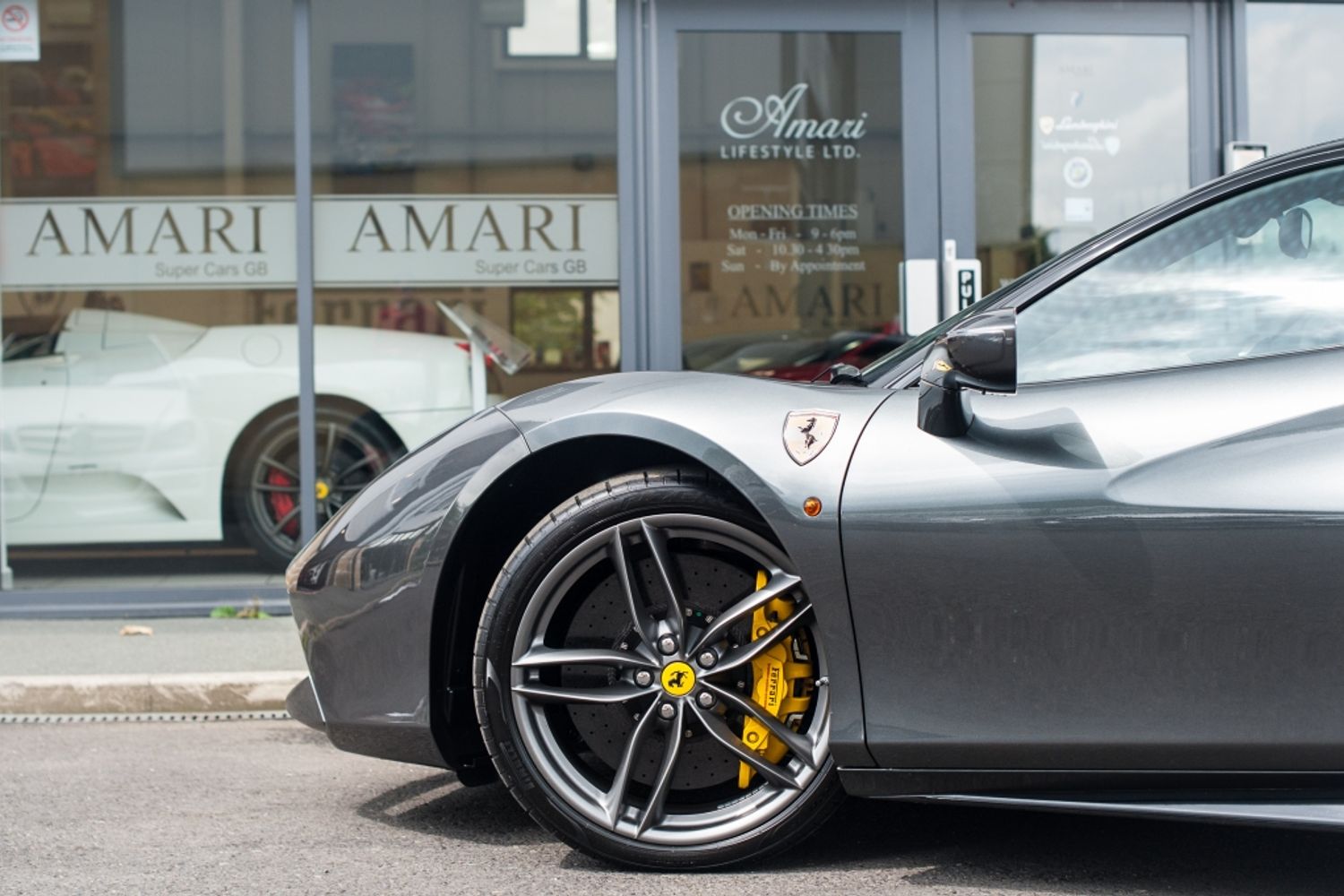 FERRARI 488 3.9 Litre Twin Turbo V8