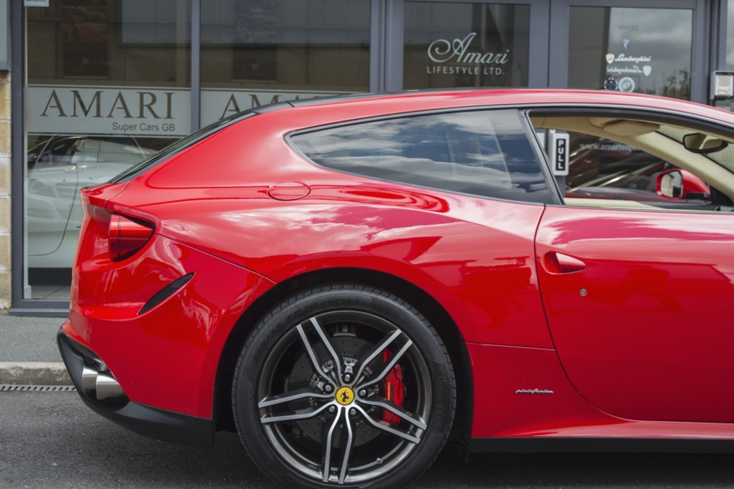 FERRARI FF COUPE 2dr Auto [HELE]