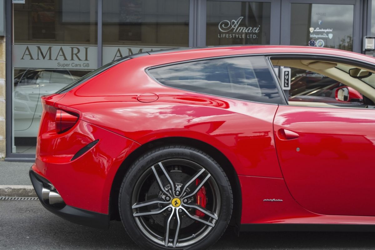 FERRARI FF COUPE 2dr Auto [HELE]