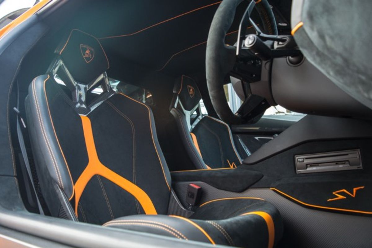 LAMBORGHINI Aventador LP750-4 SV Superveloce
