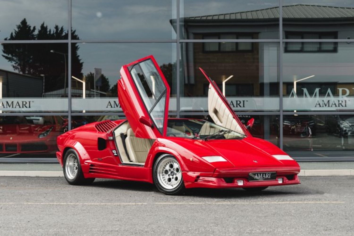 LAMBORGHINI Countach 5.2 V12 - 25th Anniversary