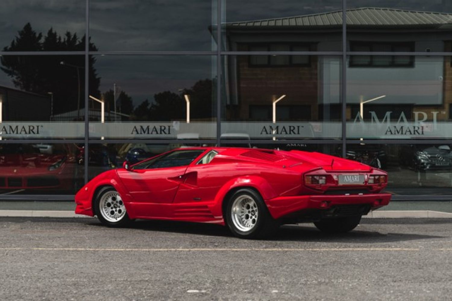 LAMBORGHINI Countach 5.2 V12 - 25th Anniversary