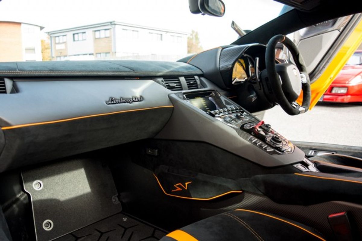 LAMBORGHINI Aventador LP750-4 SV Superveloce