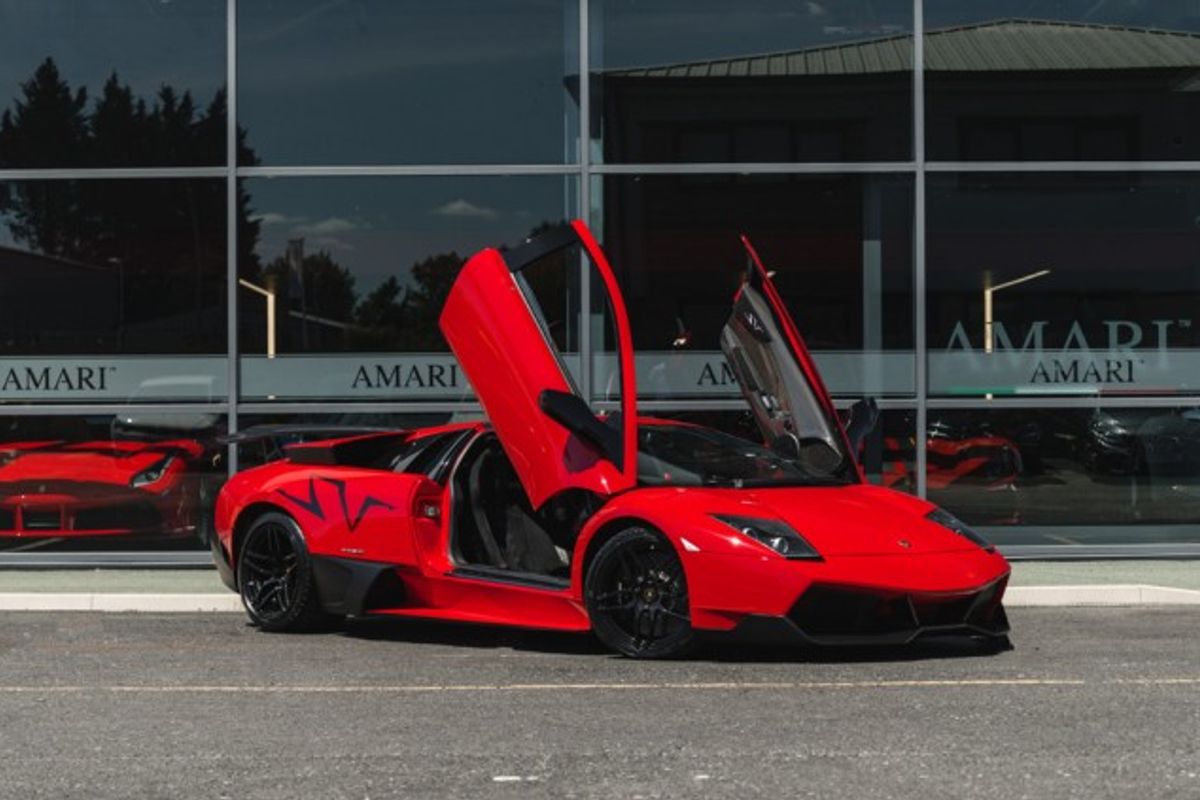 LAMBORGHINI Murcielago LP670-4 SV SUPERVELOCE
