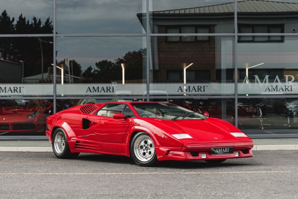 LAMBORGHINI Countach 5.2 V12 - 25th Anniversary