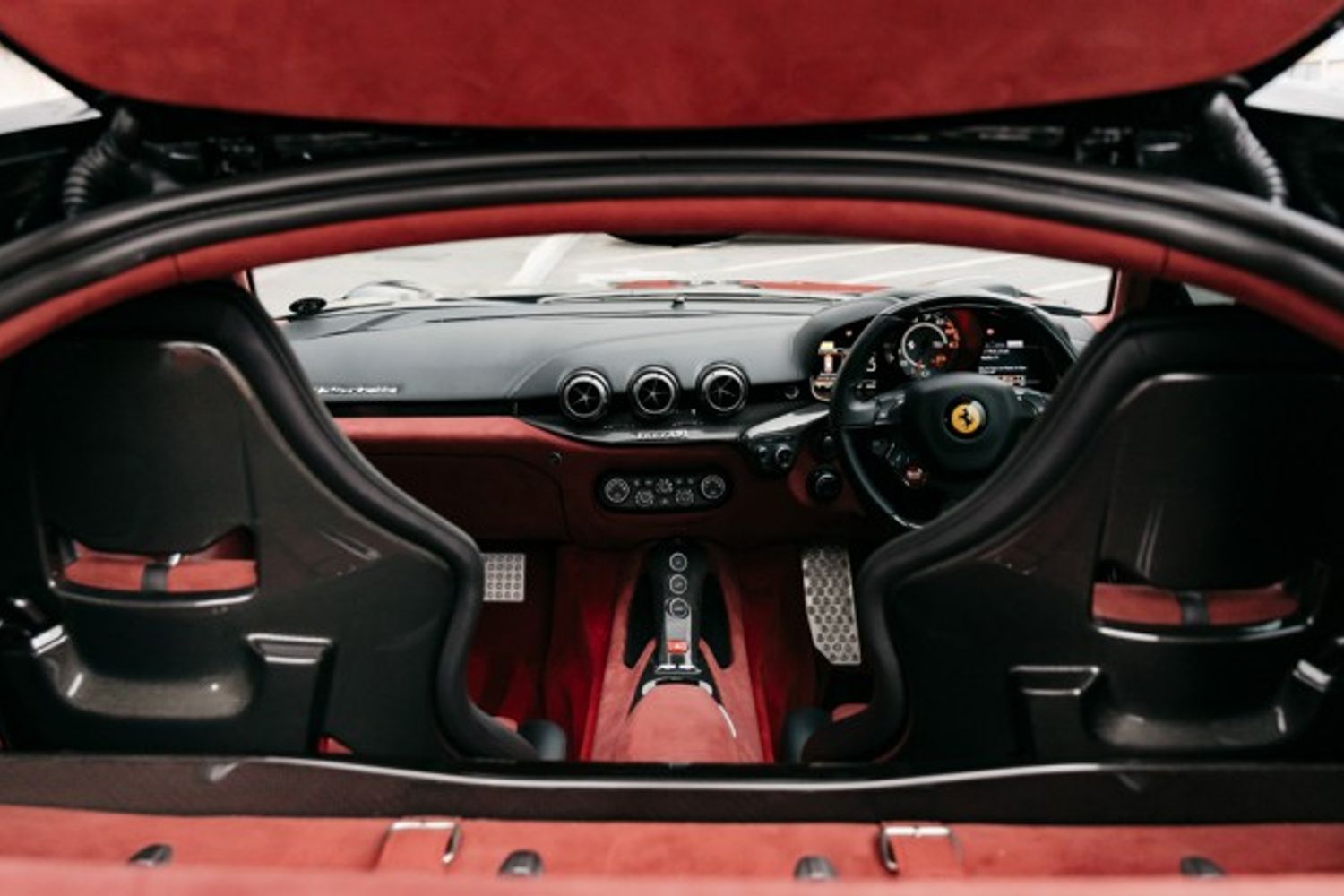 FERRARI F12 BERLINETTA COUPE 2dr Auto