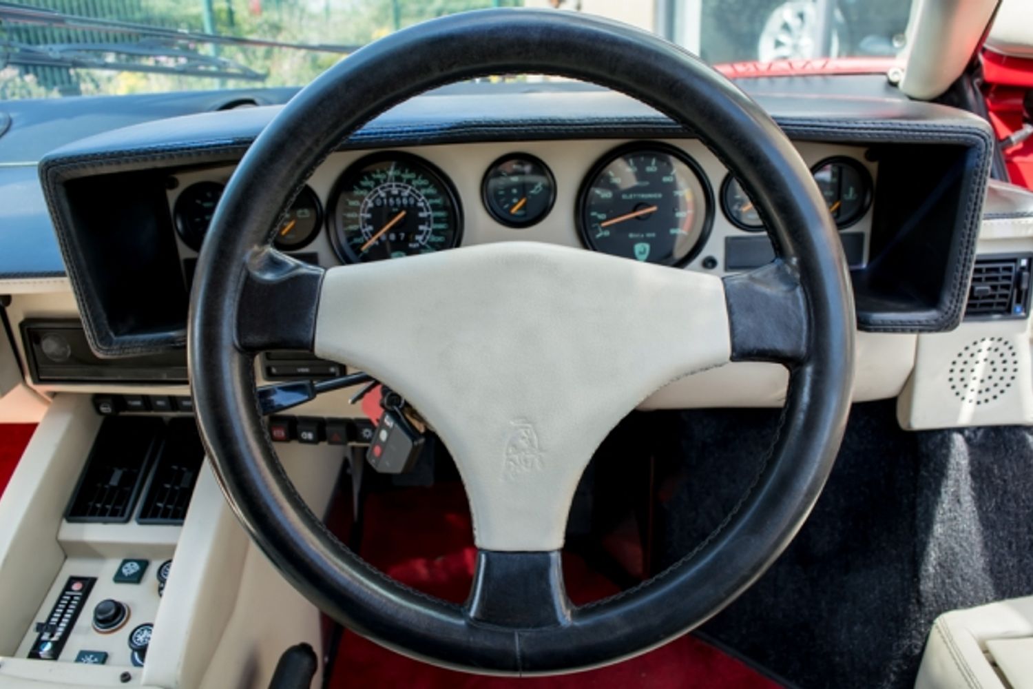 LAMBORGHINI Countach 5.2 V12 - 25th Anniversary