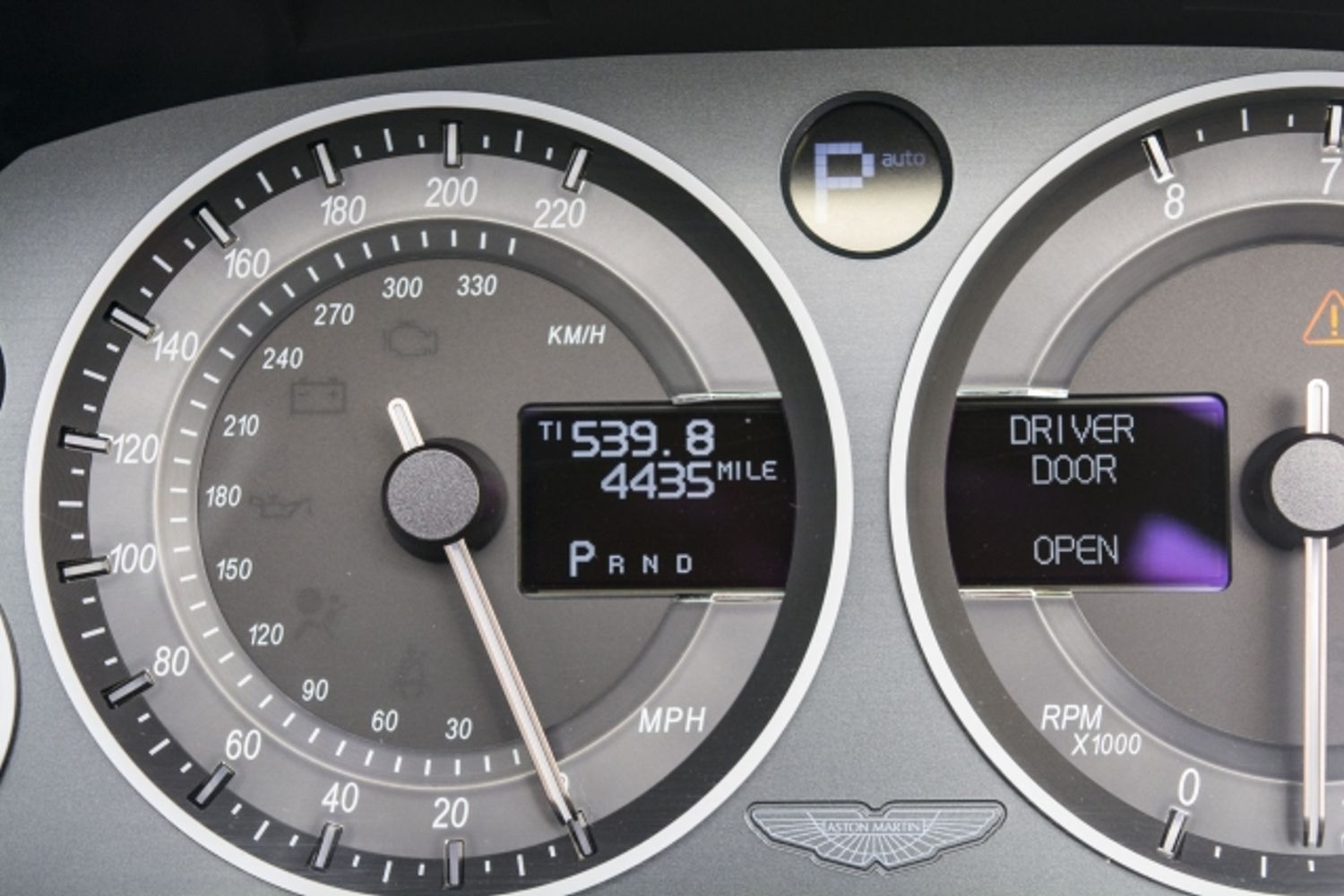 ASTON MARTIN Volante Touchtronic DBS Volante