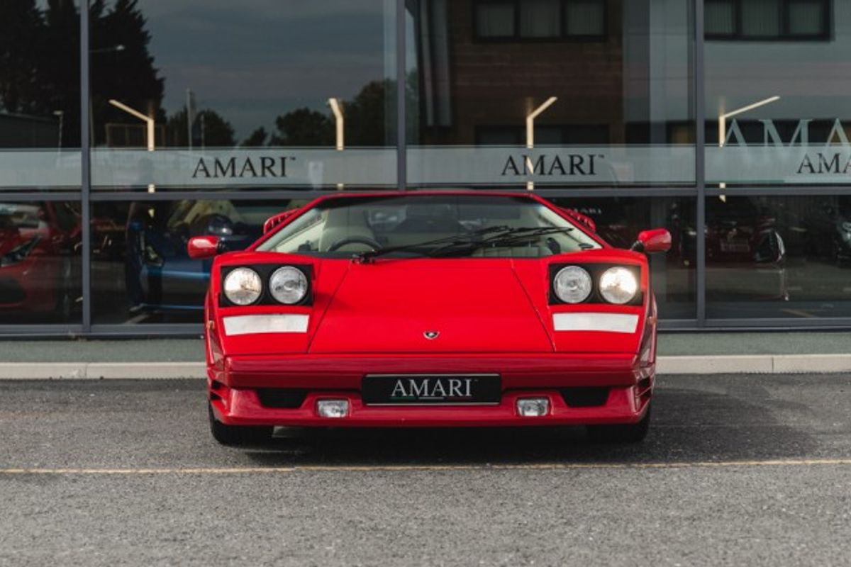 LAMBORGHINI Countach 5.2 V12 - 25th Anniversary