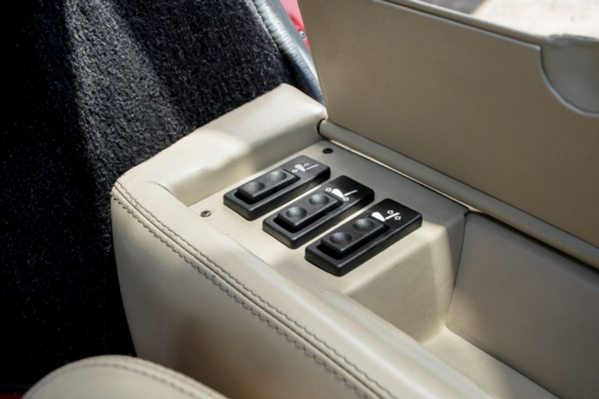 LAMBORGHINI Countach 5.2 V12 - 25th Anniversary