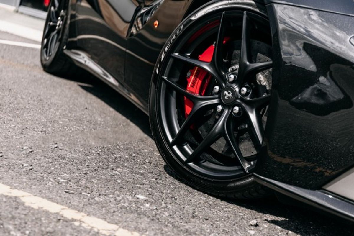 FERRARI F12 BERLINETTA COUPE 2dr Auto