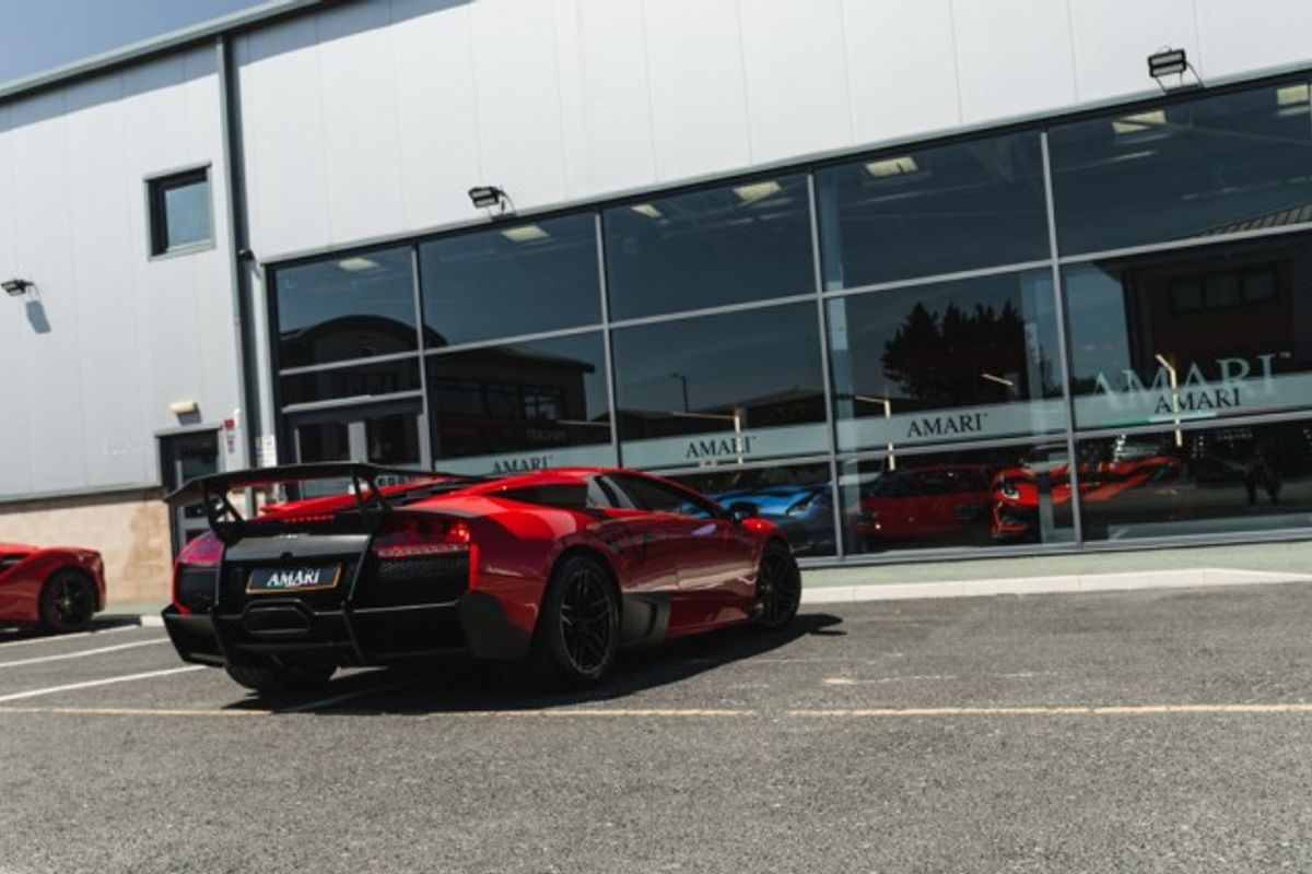 LAMBORGHINI Murcielago LP670-4 SV SUPERVELOCE