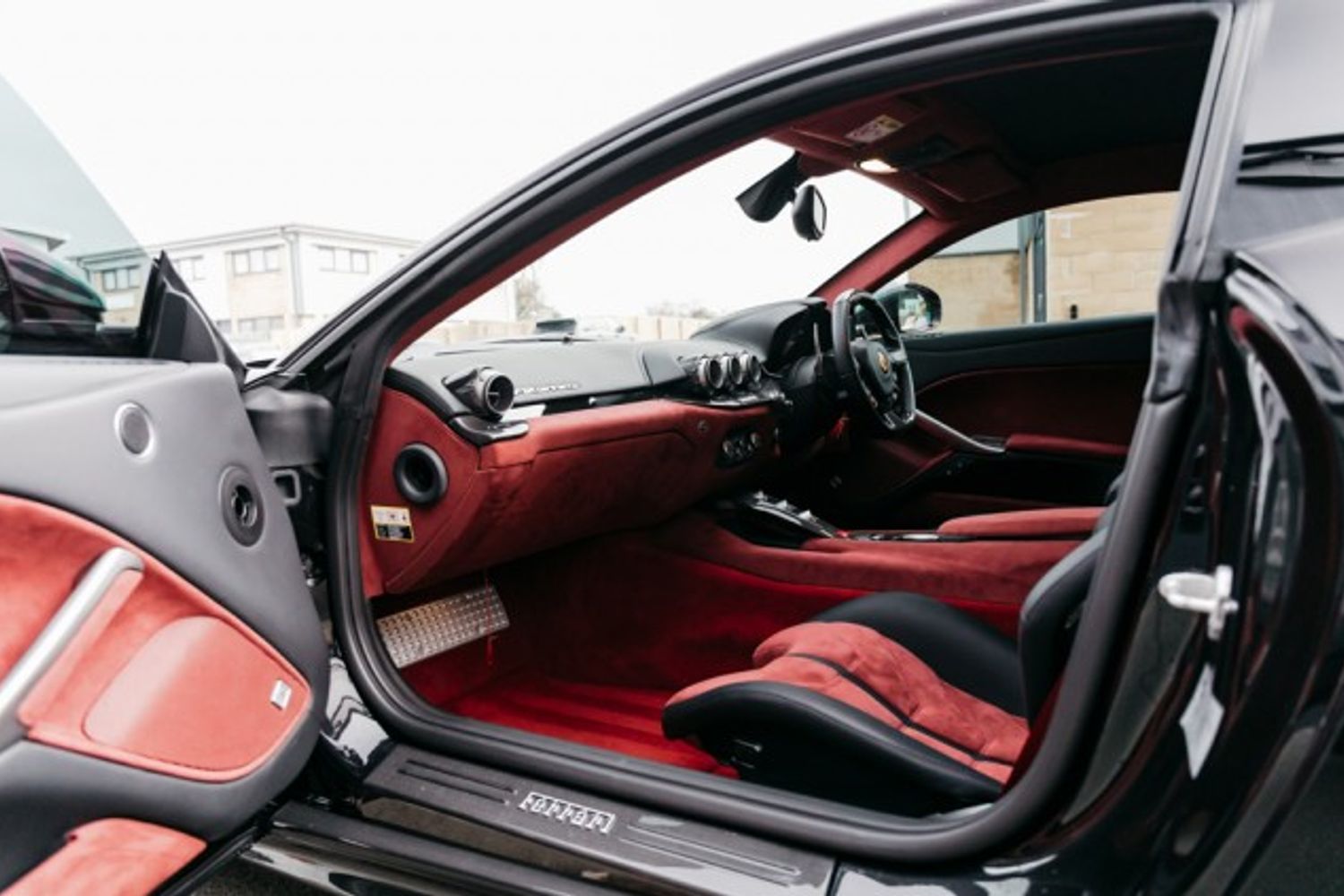 FERRARI F12 BERLINETTA COUPE 2dr Auto