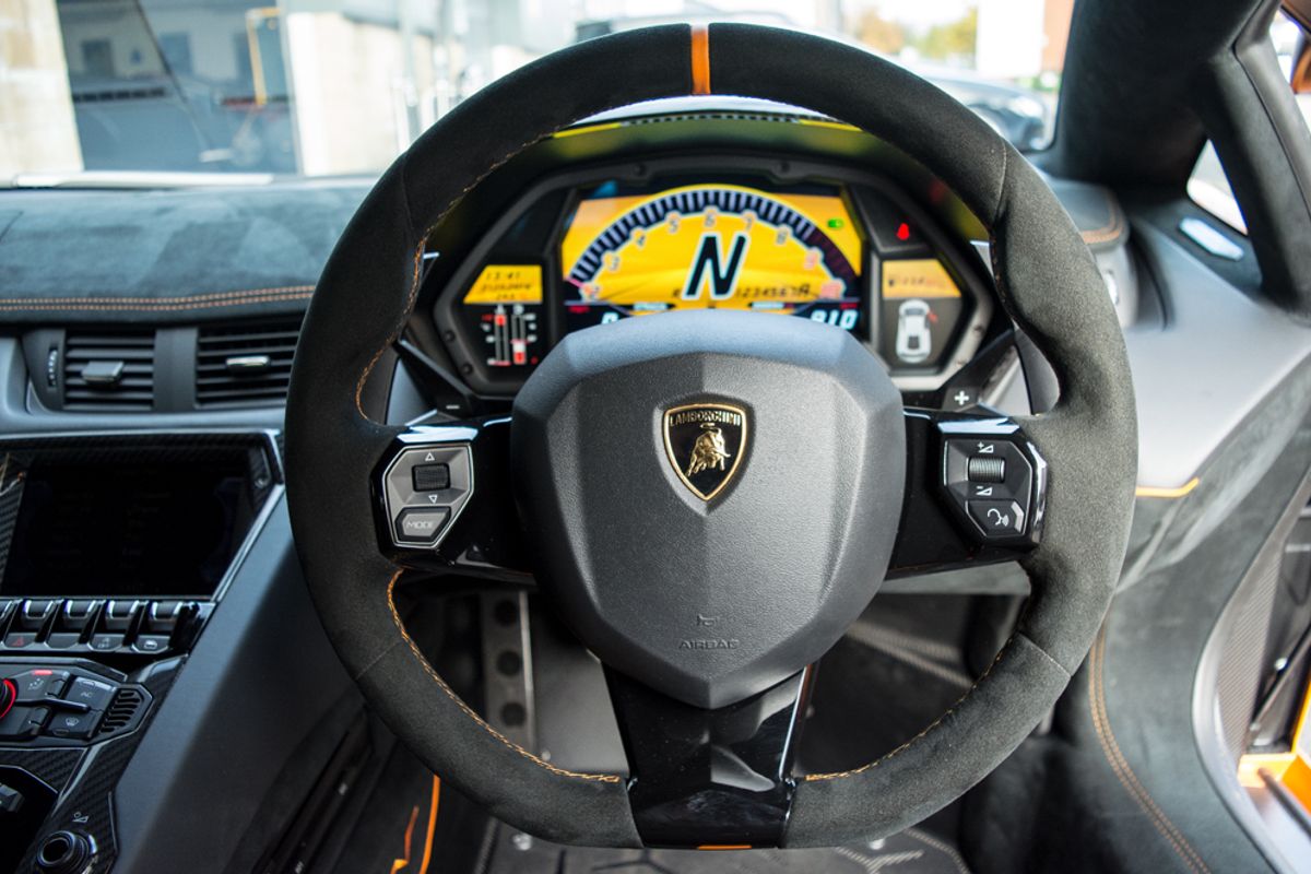 LAMBORGHINI Aventador LP750-4 SV Superveloce