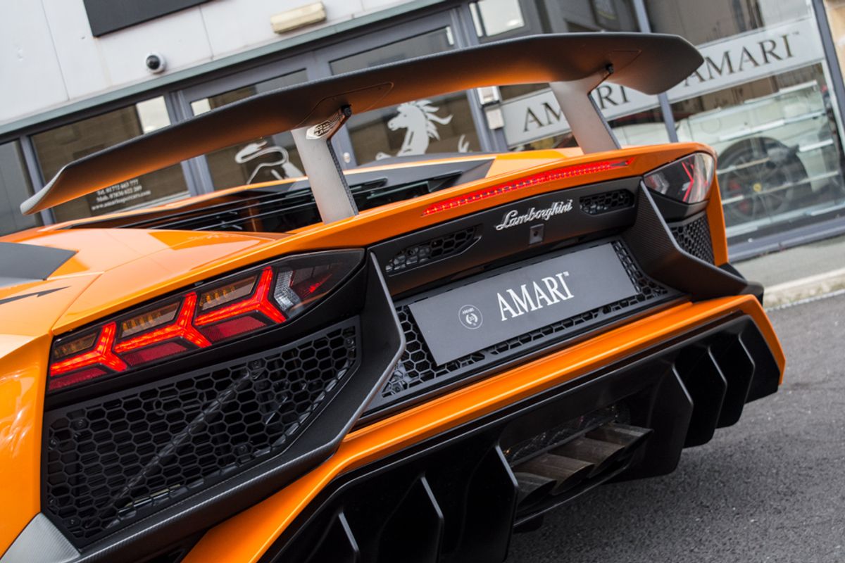 LAMBORGHINI Aventador LP750-4 SV Superveloce