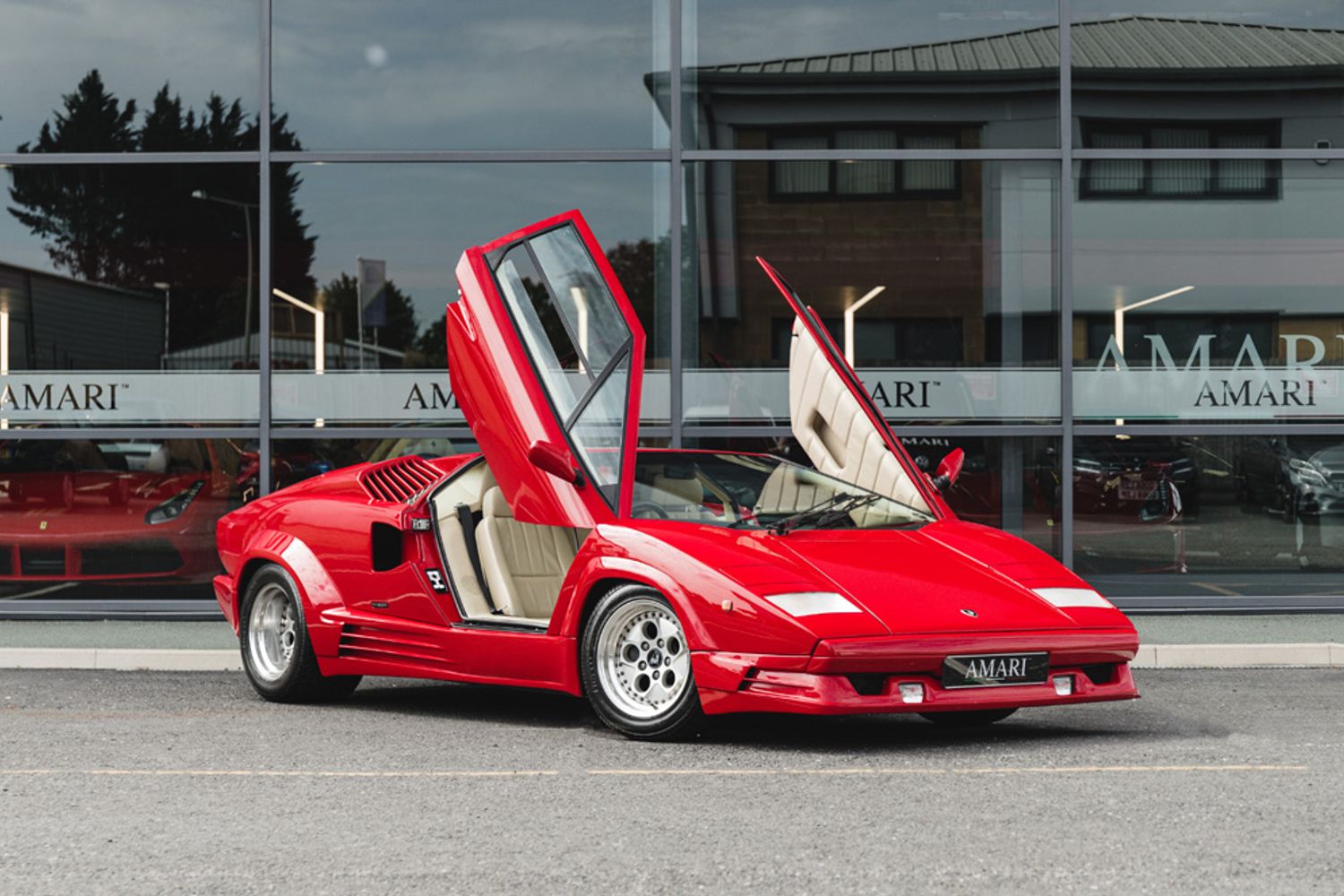 LAMBORGHINI Countach 5.2 V12 - 25th Anniversary