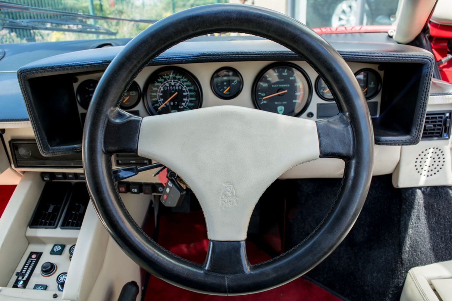 LAMBORGHINI Countach 5.2 V12 - 25th Anniversary