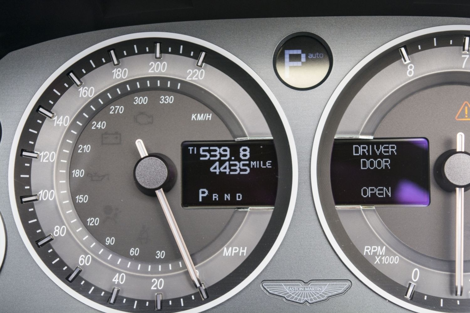 ASTON MARTIN Volante Touchtronic DBS Volante