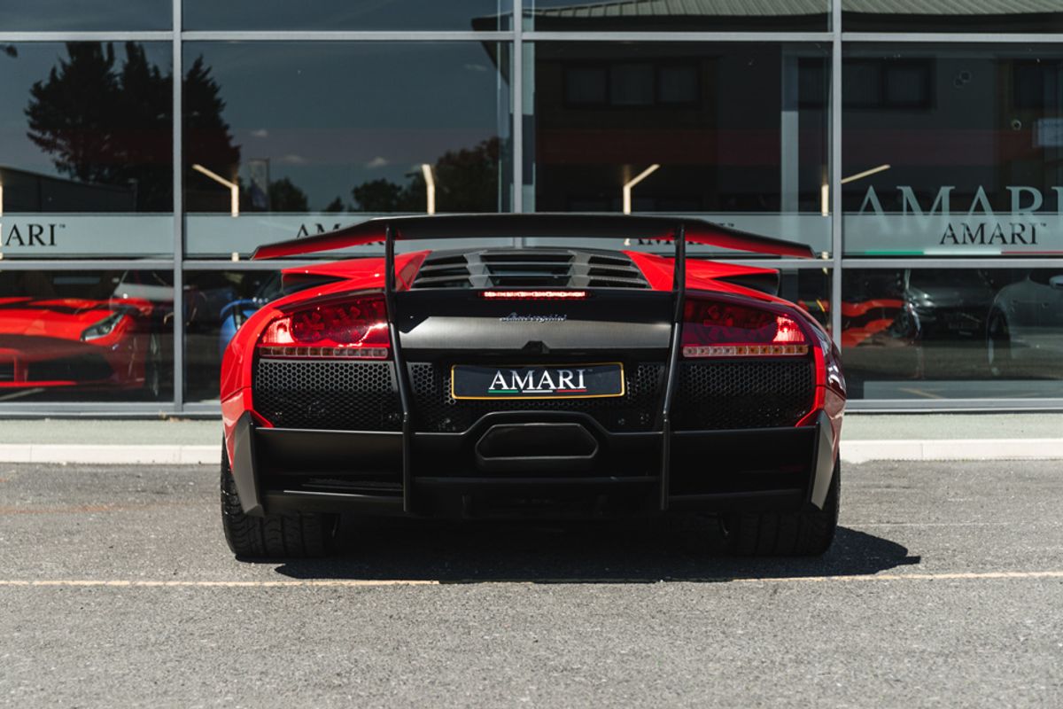 LAMBORGHINI Murcielago LP670-4 SV SUPERVELOCE