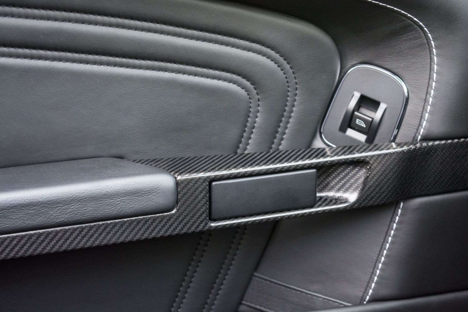 ASTON MARTIN Volante Touchtronic DBS Volante