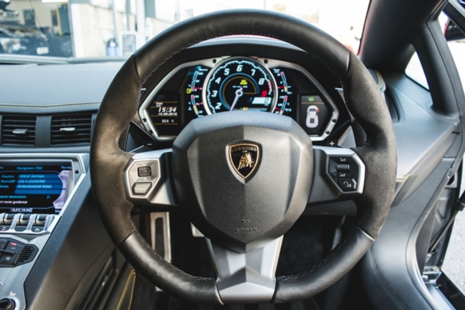 LAMBORGHINI AVENTADOR COUPE 6.5 LP 700-4 2DR Semi Automatic
