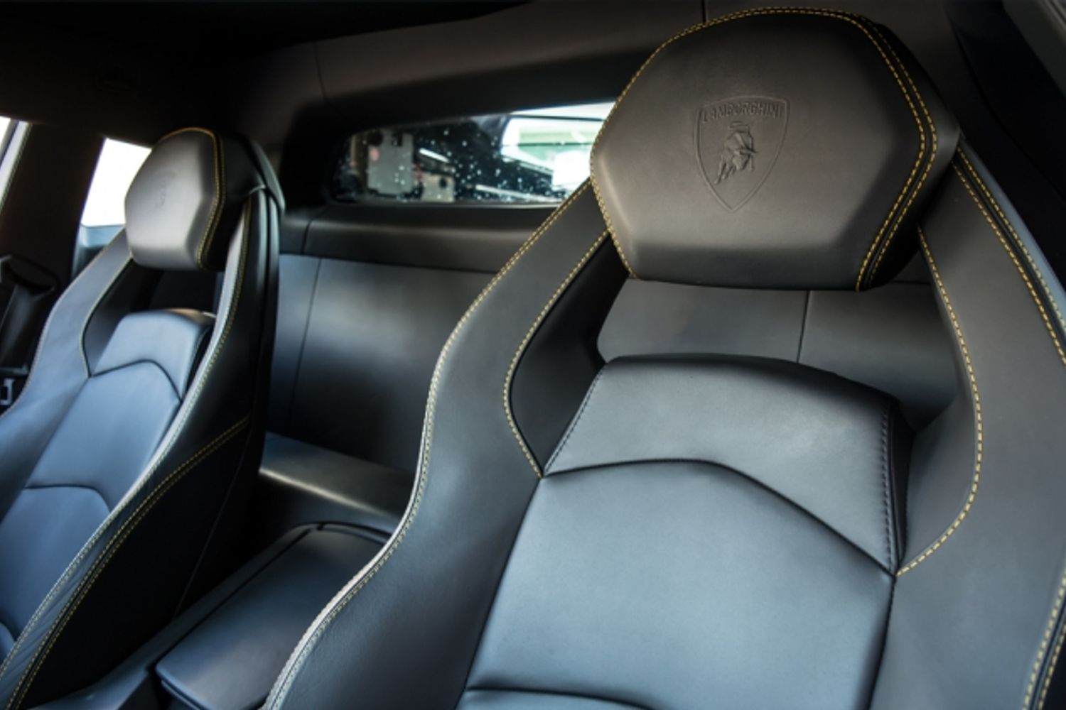 LAMBORGHINI AVENTADOR COUPE 6.5 LP 700-4 2DR Semi Automatic