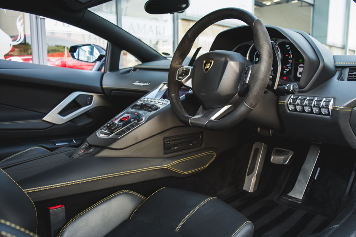 LAMBORGHINI AVENTADOR COUPE 6.5 LP 700-4 2DR Semi Automatic