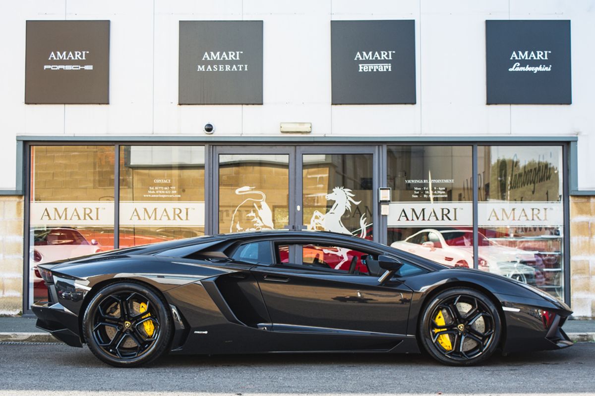 LAMBORGHINI AVENTADOR COUPE 6.5 LP 700-4 2DR Semi Automatic