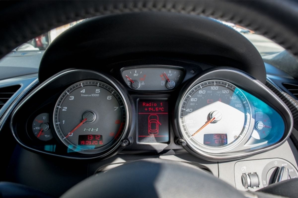 AUDI R8 PETROL COUPE 4.2 QUATTRO 2DR Manual