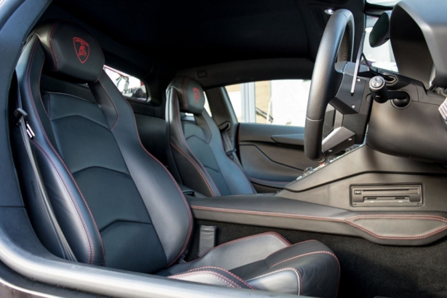 LAMBORGHINI AVENTADOR COUPE 6.5 LP 700-4 2DR SEMI AUTO