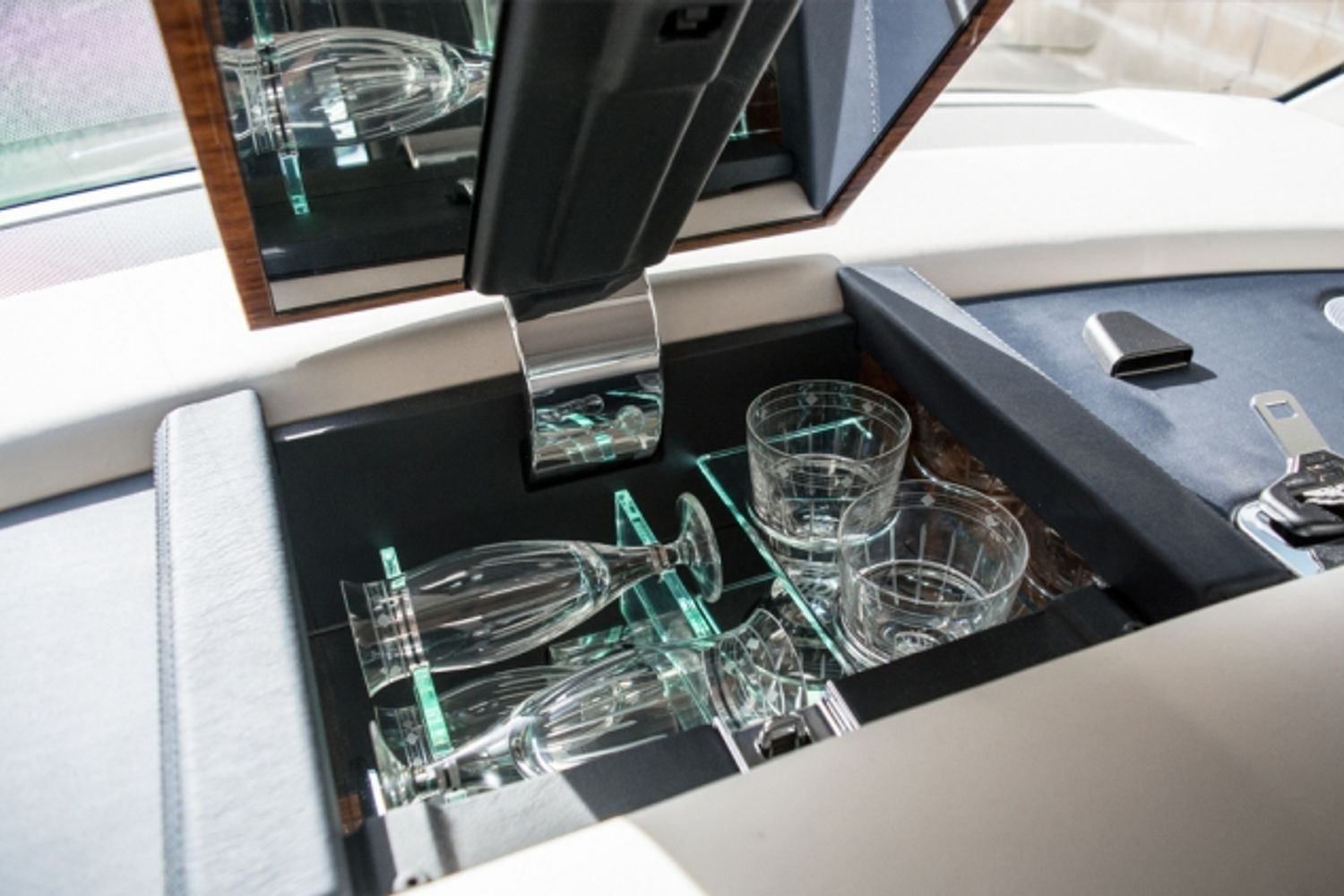 ROLLS-ROYCE PHANTOM 6.7 PHANTOM SAPPHIRE 2DR AUTOMATIC