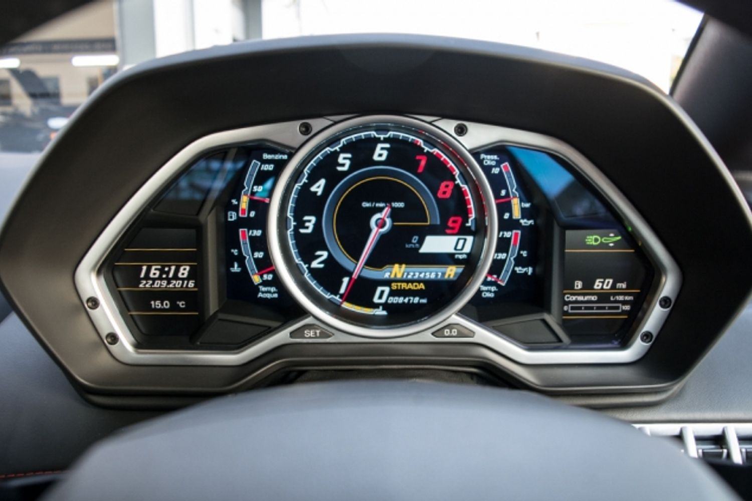 LAMBORGHINI AVENTADOR COUPE 6.5 LP 700-4 2DR SEMI AUTO