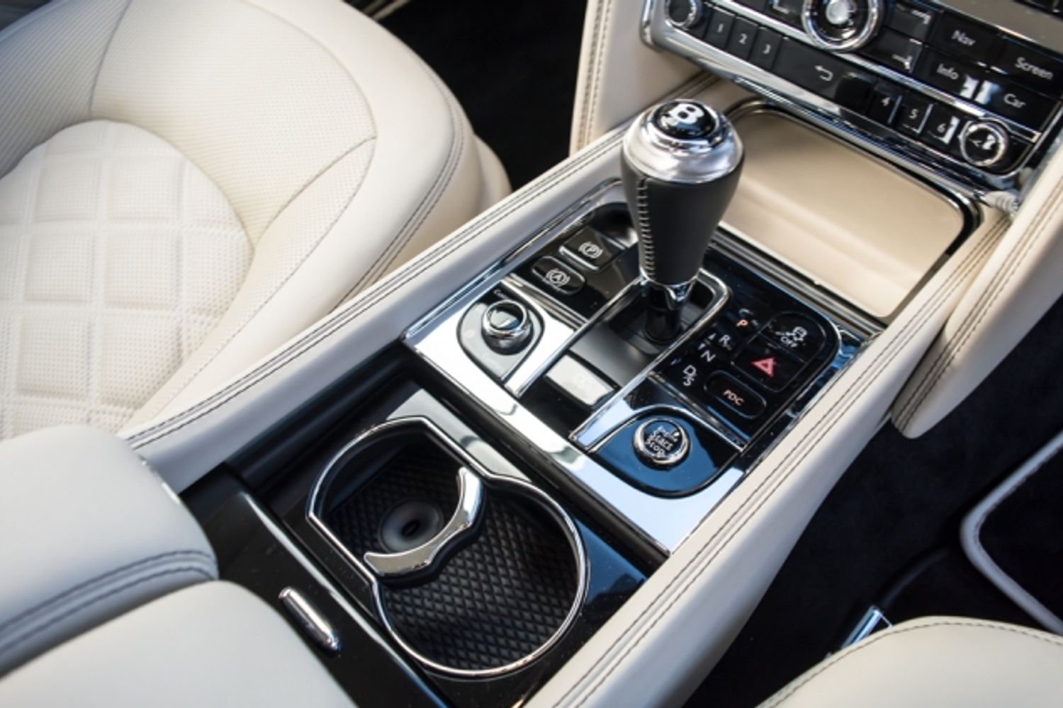 BENTLEY MULSANNE PETROL Saloon 6.8 SPEED 4DR Automatic