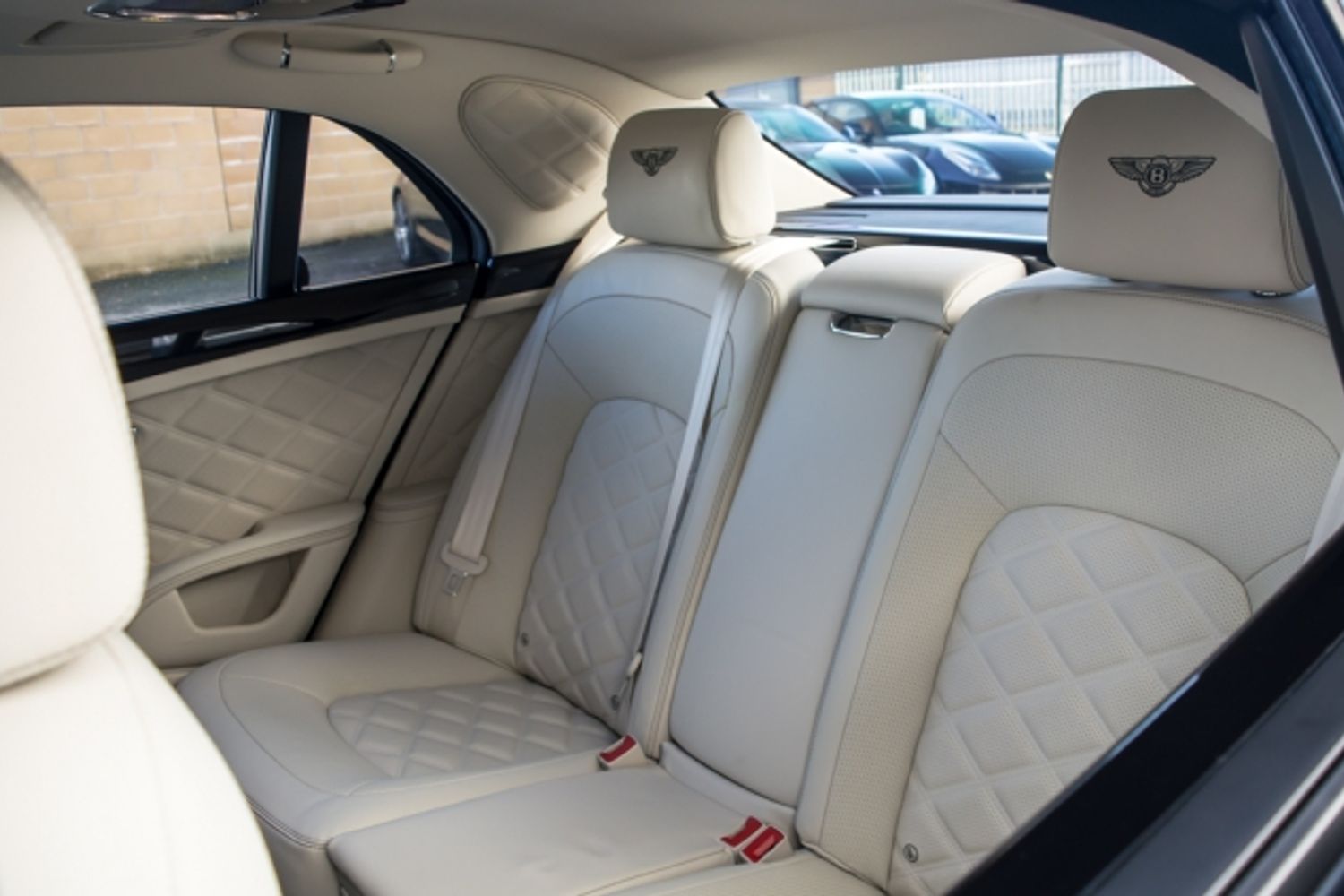 BENTLEY MULSANNE PETROL Saloon 6.8 SPEED 4DR Automatic