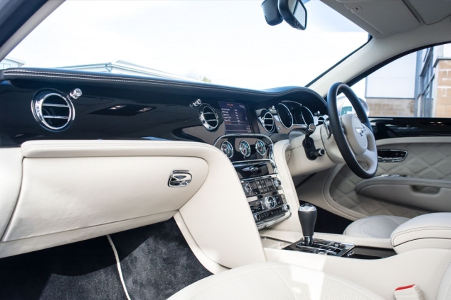 BENTLEY MULSANNE PETROL Saloon 6.8 SPEED 4DR Automatic