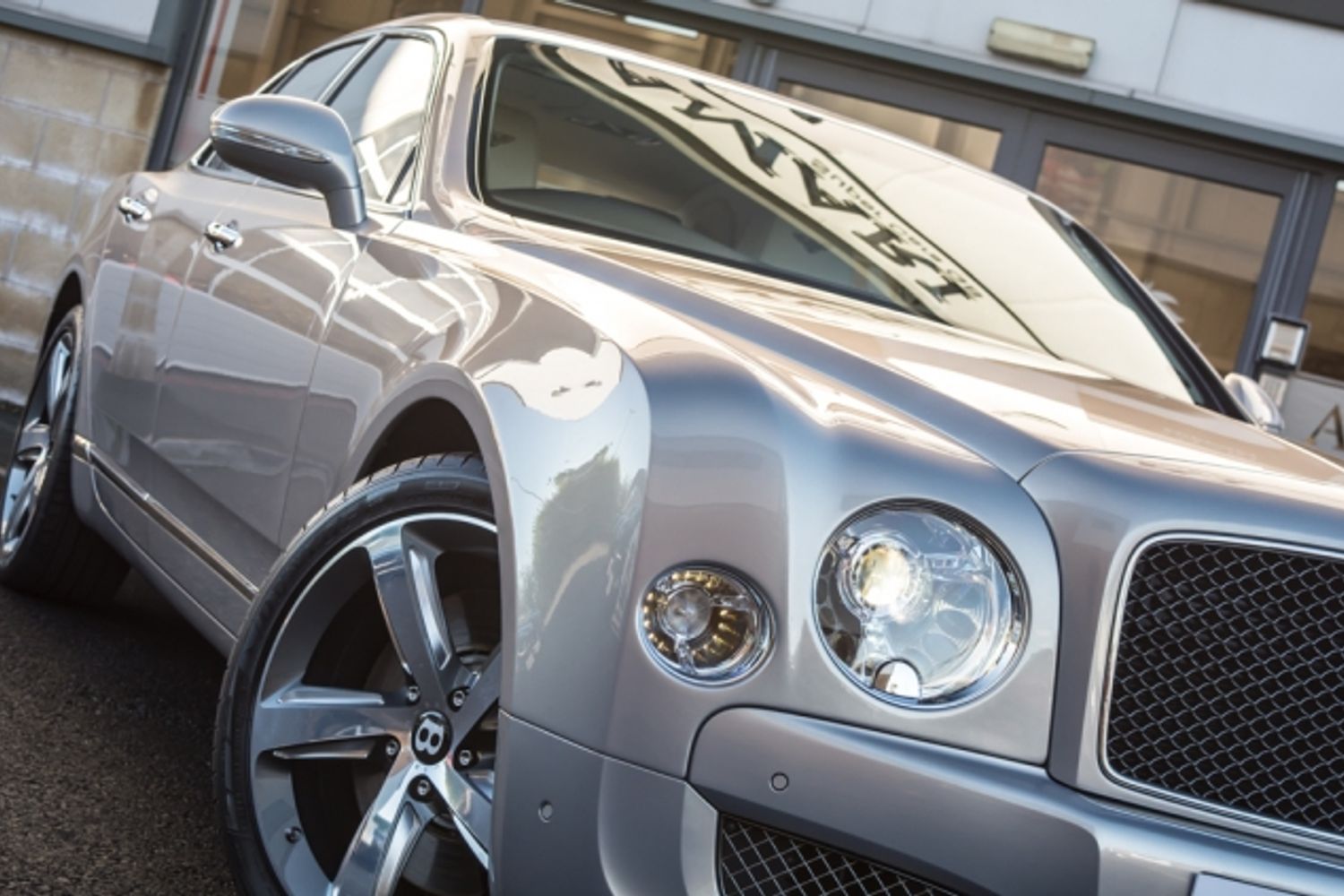 BENTLEY MULSANNE PETROL Saloon 6.8 SPEED 4DR Automatic
