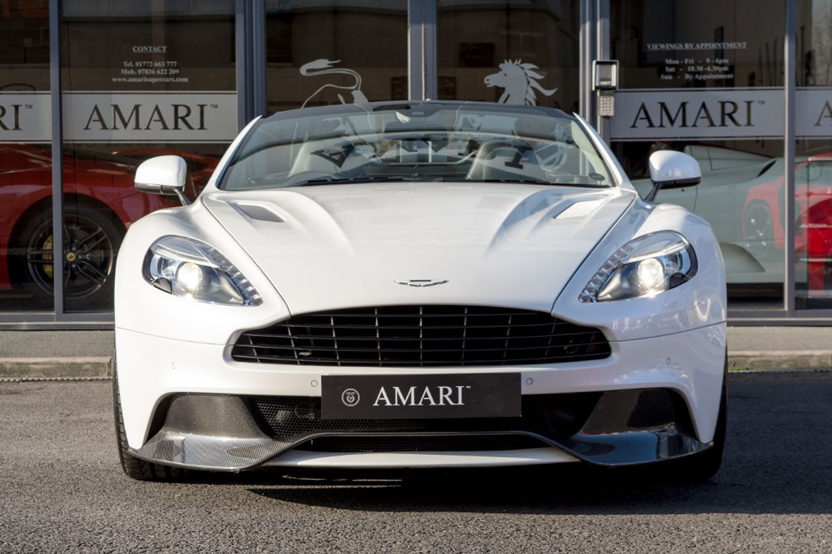 ASTON MARTIN Vanquish Volante Carbon Edition - Touchtronic II