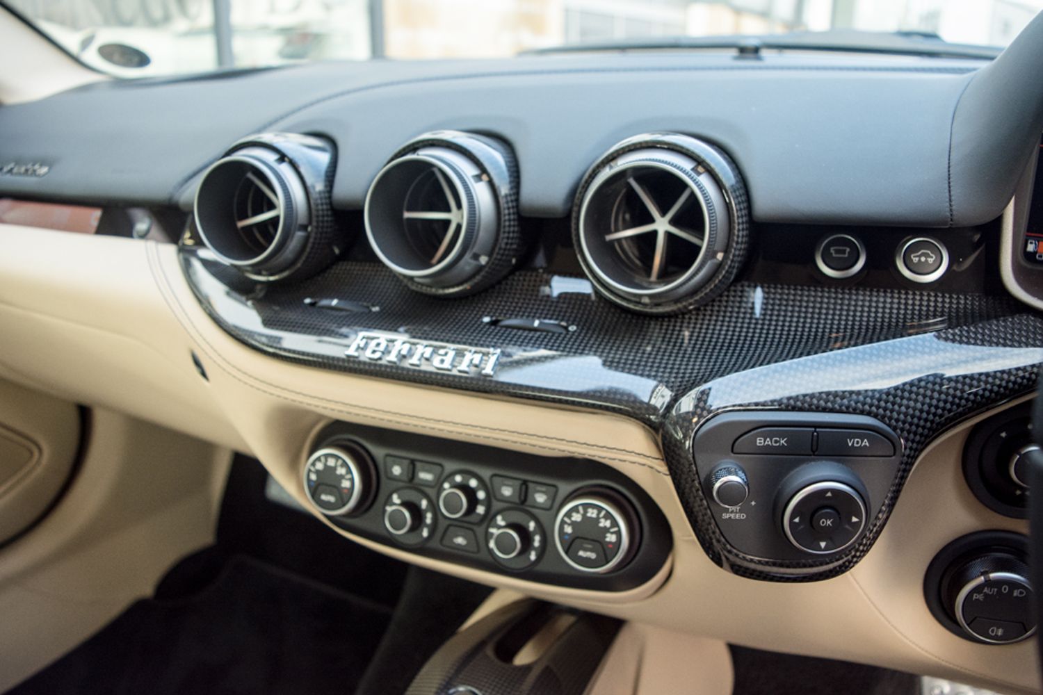 FERRARI F12 BERLINETTA PETROL Coupe 6.3 AB 2DR Semi Automatic