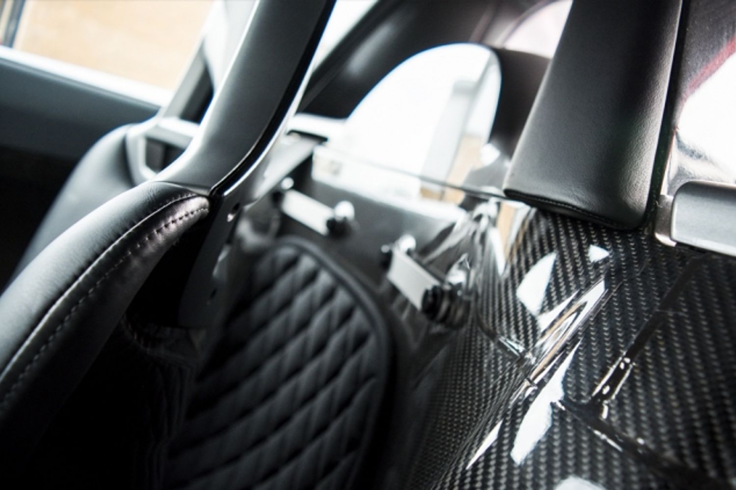 PORSCHE CARRERA GT 5.7 2DR Manual