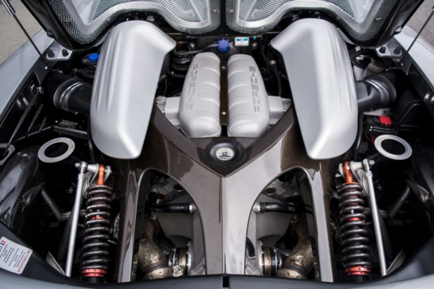 PORSCHE CARRERA GT 5.7 2DR Manual