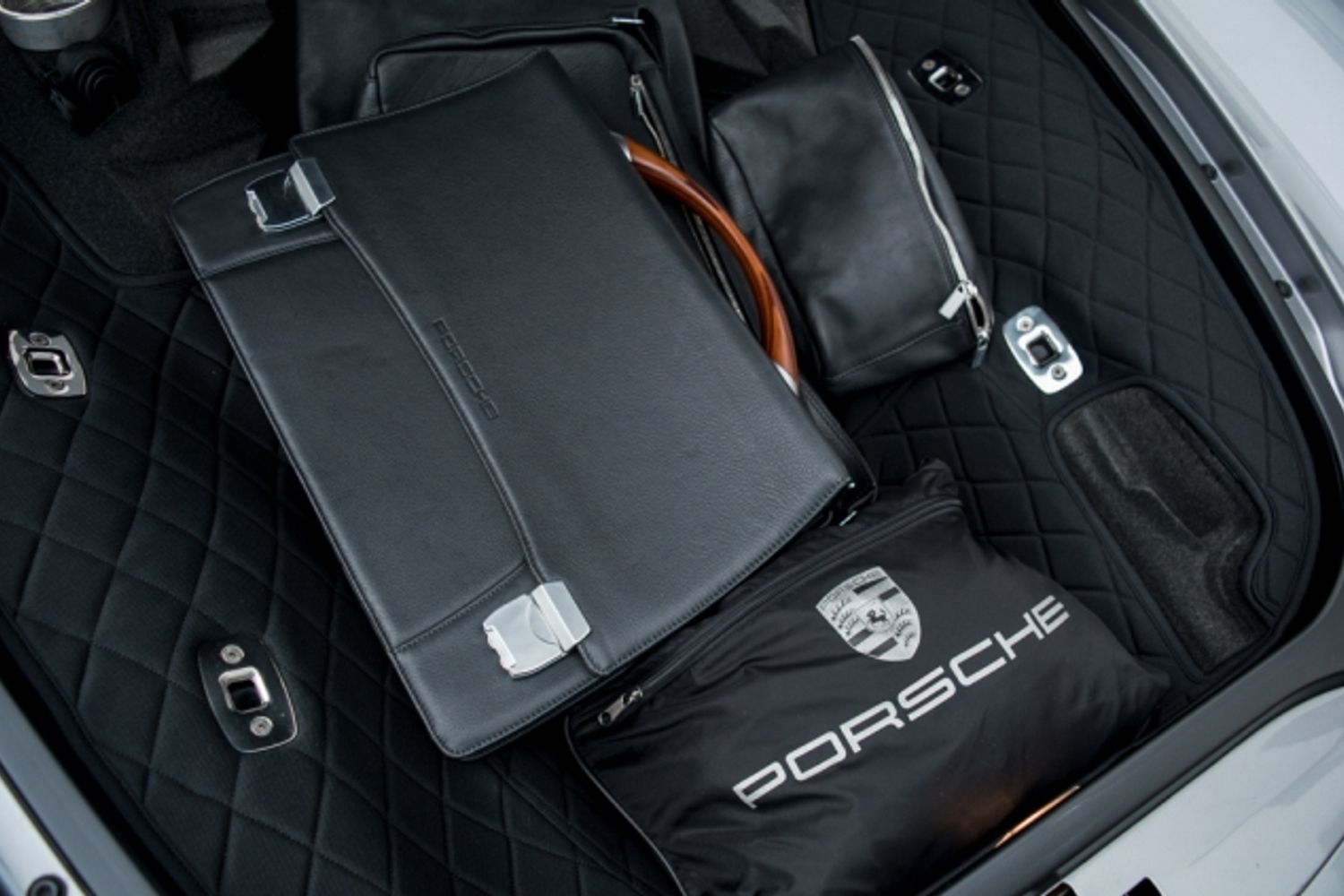 PORSCHE CARRERA GT 5.7 2DR Manual