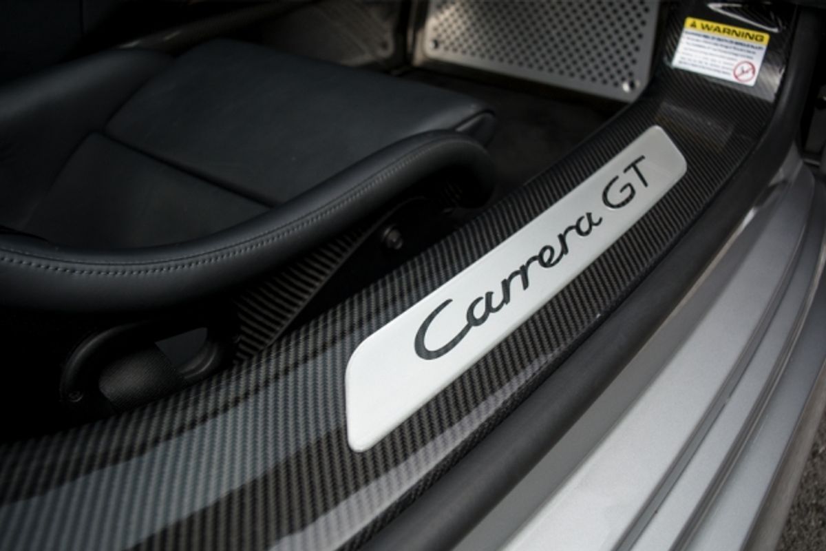 PORSCHE CARRERA GT 5.7 2DR Manual