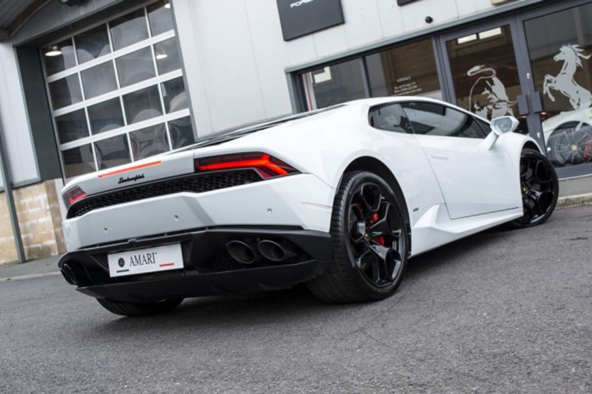 LAMBORGHINI HURACAN PETROL Coupe 5.2 LP 610-4 2DR Semi Automatic