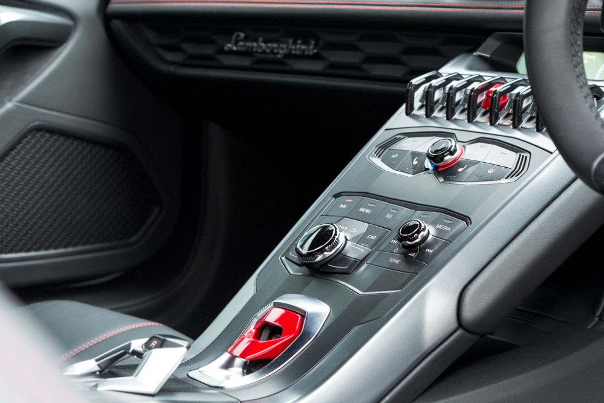 LAMBORGHINI HURACAN PETROL Coupe 5.2 LP 610-4 2DR Semi Automatic